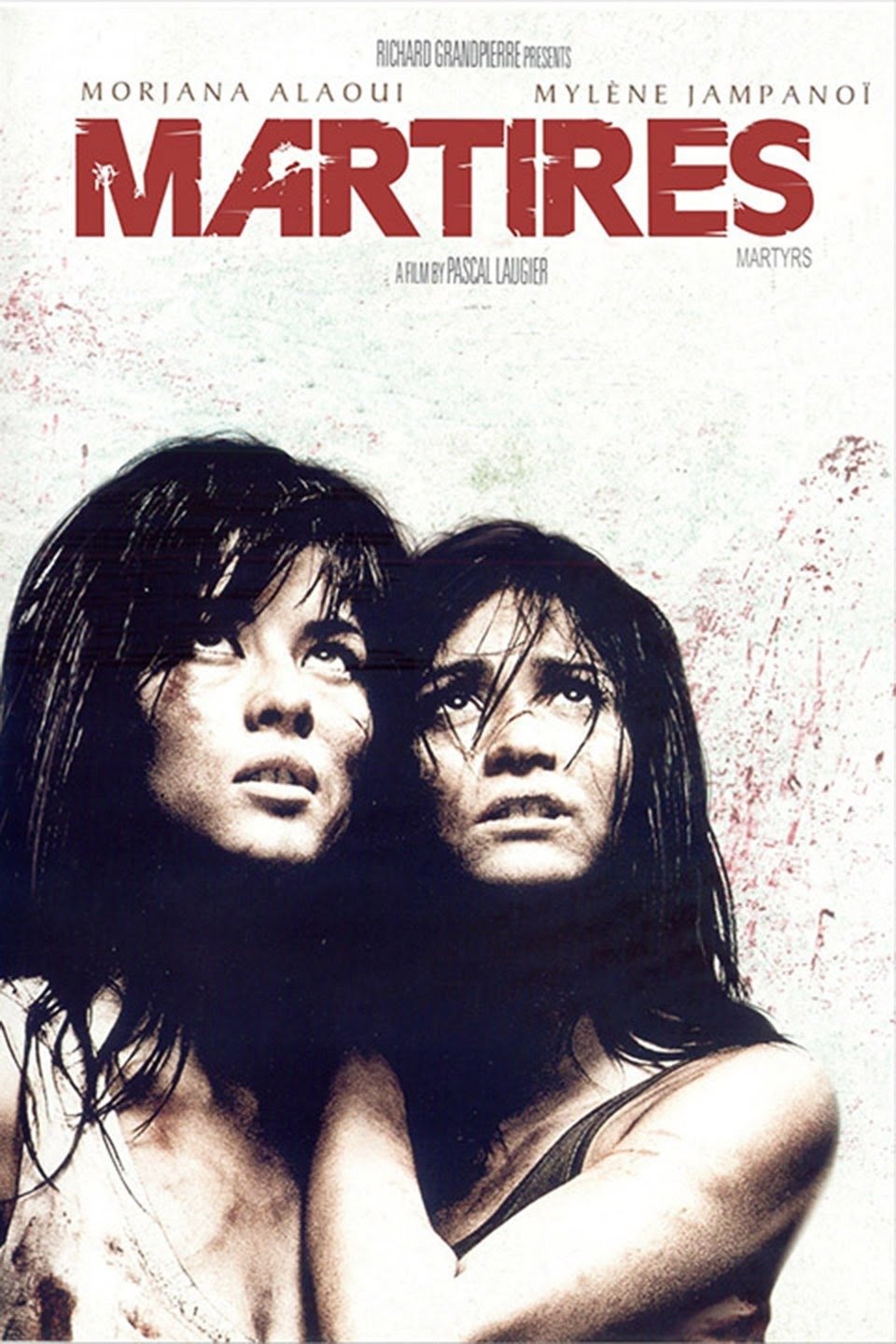 Poster de la pelicula Mártires donde se observan dos mujeres abrazadas